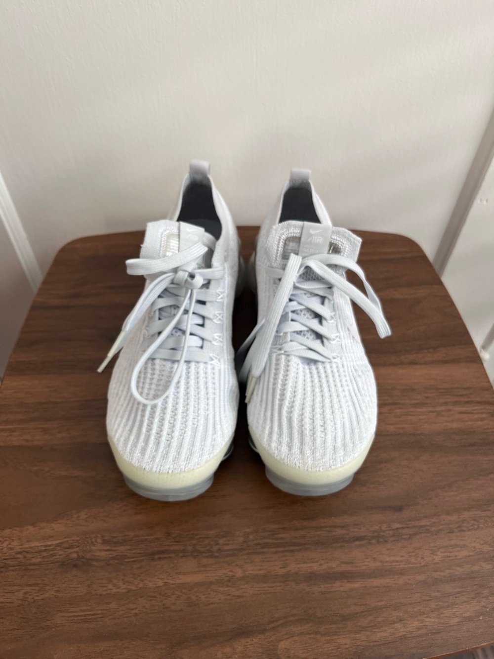 Nike VaporMax Flyknit in White and Silver NWOB - Picture 2 of 7